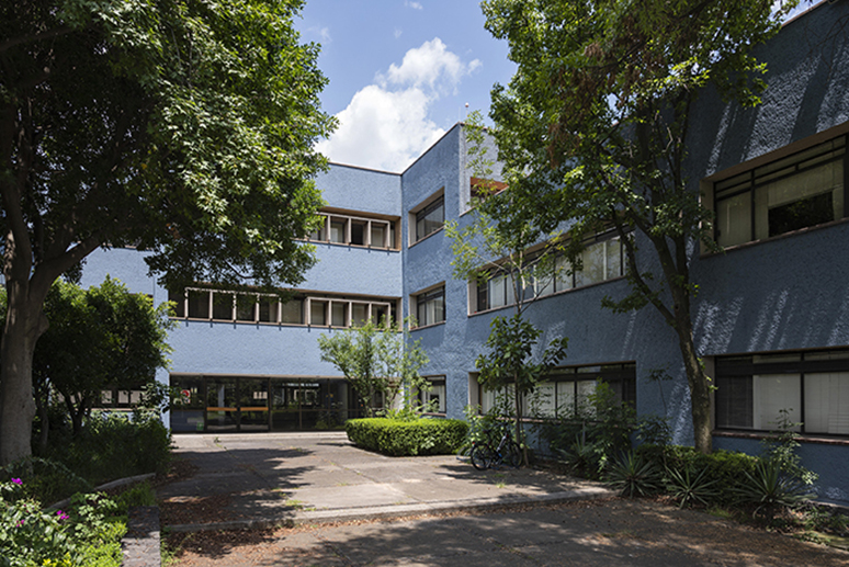 Imagen de la fachada del Instituto de Investigaciones Estéticas